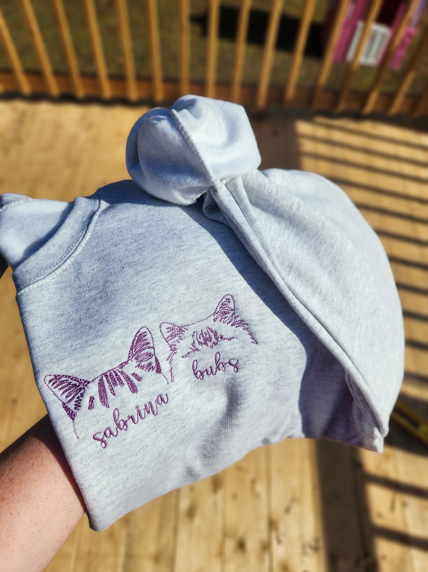 Embroidery dog ears crew š¾
