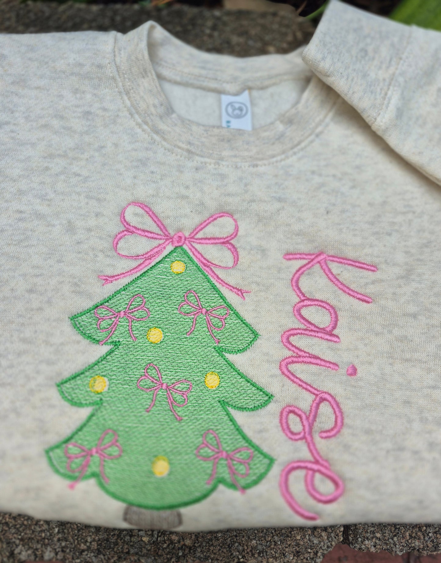 Tree with pink bow & names π - toddler & infant crews