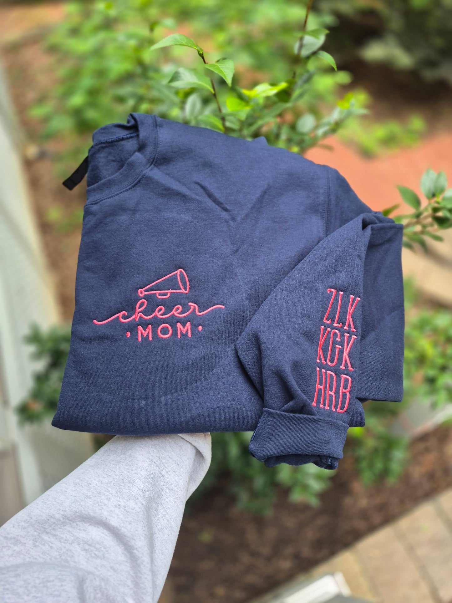Cheer mom- sleeve initials or names ❗️please read description