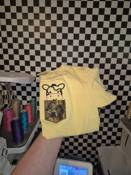 YXS (4/5) cc tee pocket peeper cow