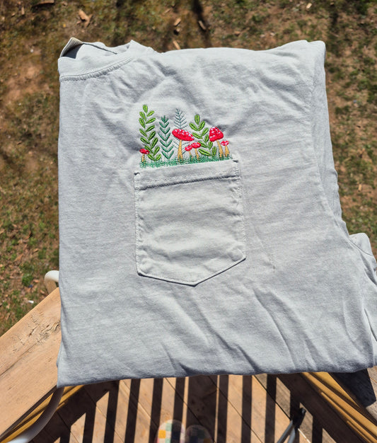 Cc pocket tee mushroom embroidery (bay color tee)