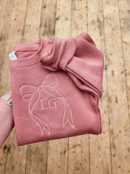 Bow initial embroidery crews(toddler)