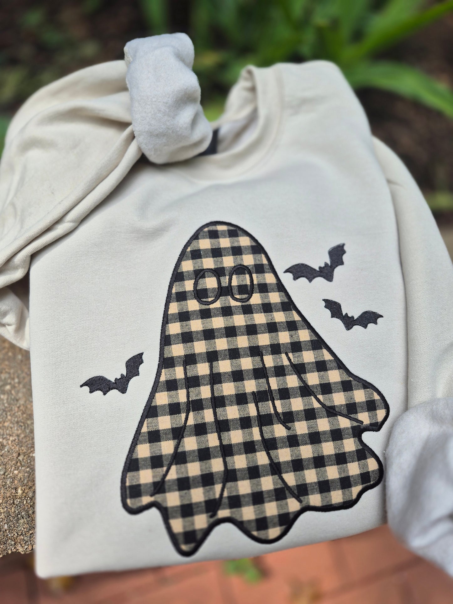Neutral ghosty cc tees & gildan crews