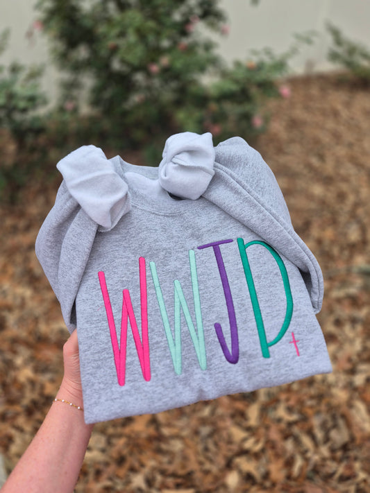 WWJD ✝️ cc tees & gildan crews