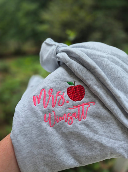 Apple / teacher embroidery q zip