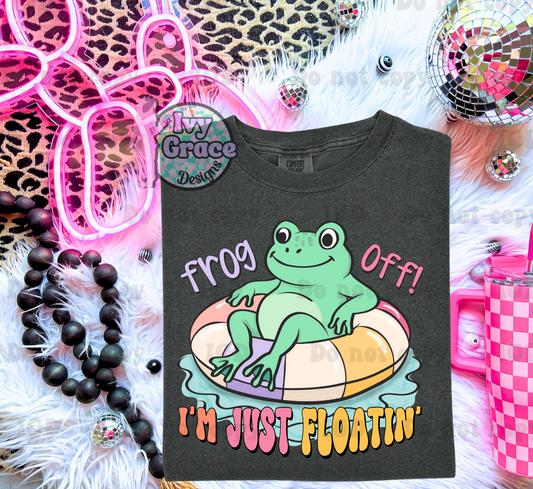 Frog off in just floatin' 🐸