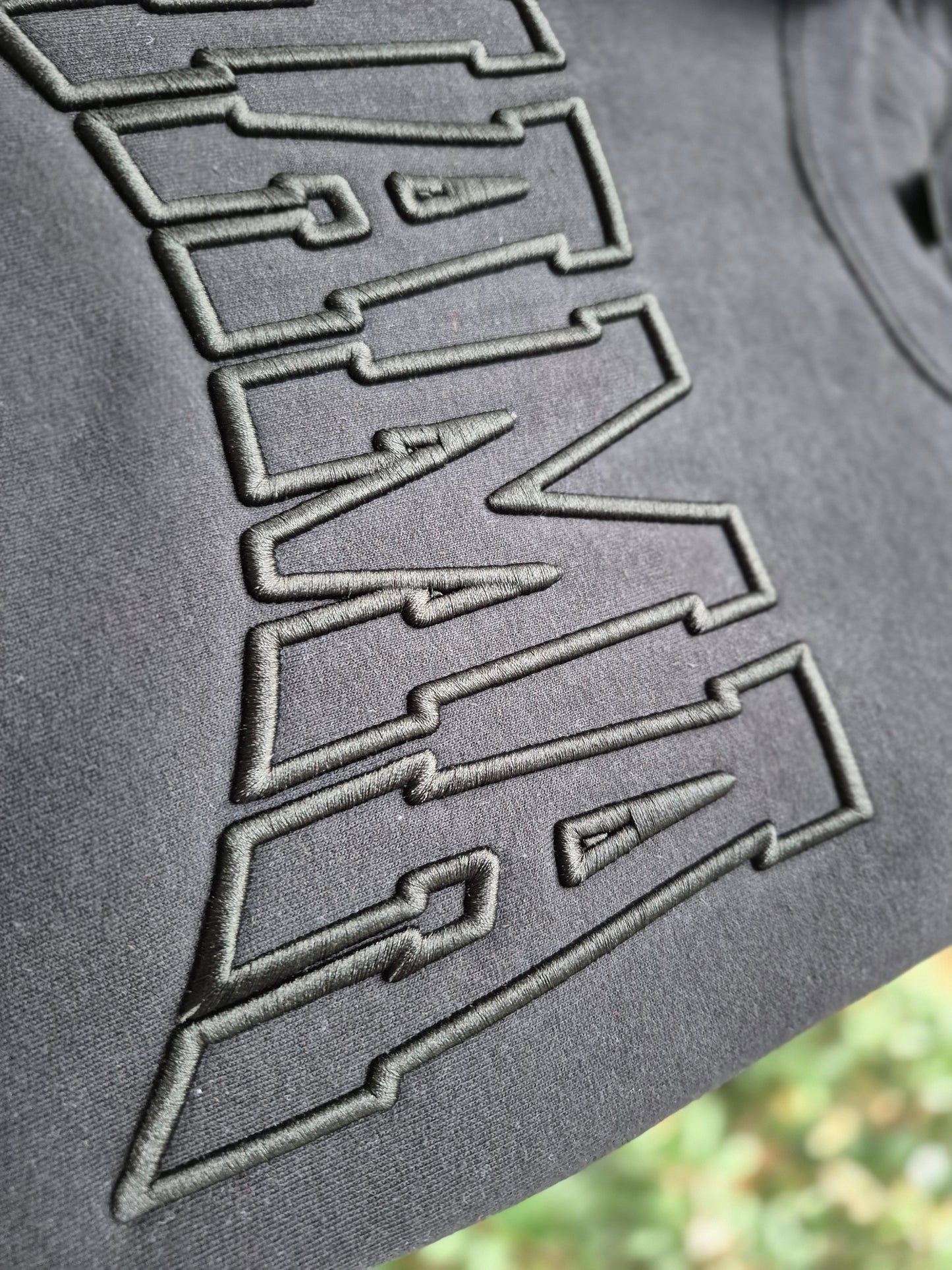 Mama puff embroidery 🖤